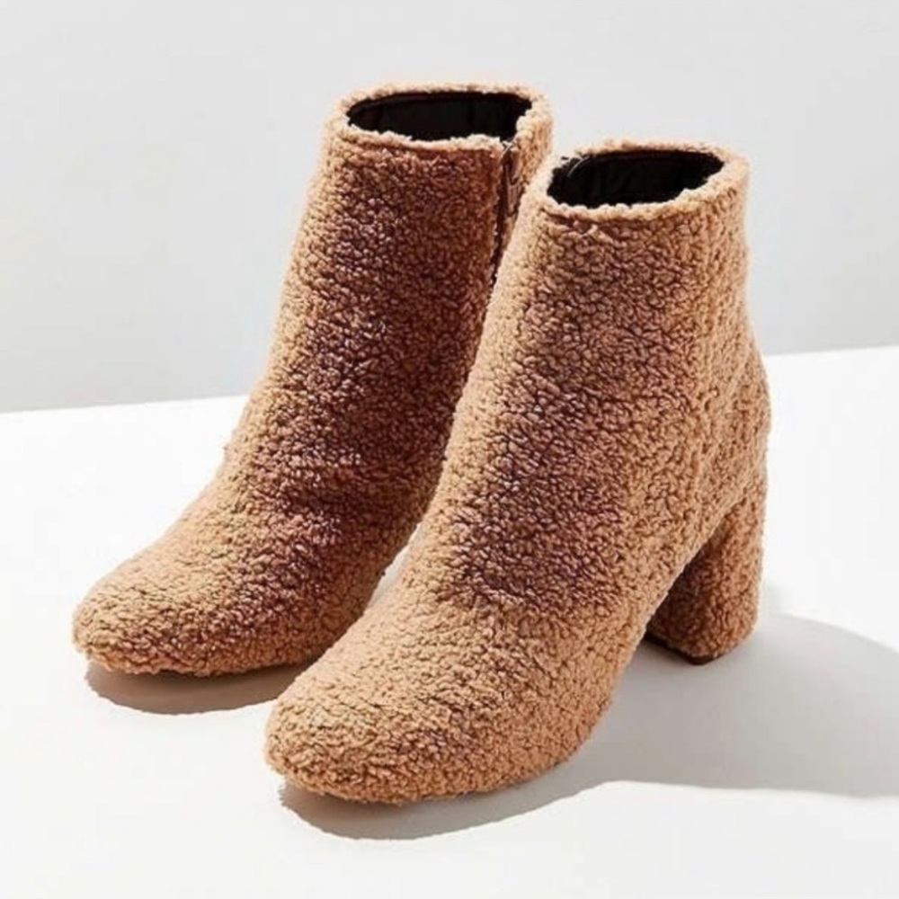 Timber Faux Sherpa Ankle Boots NWOT